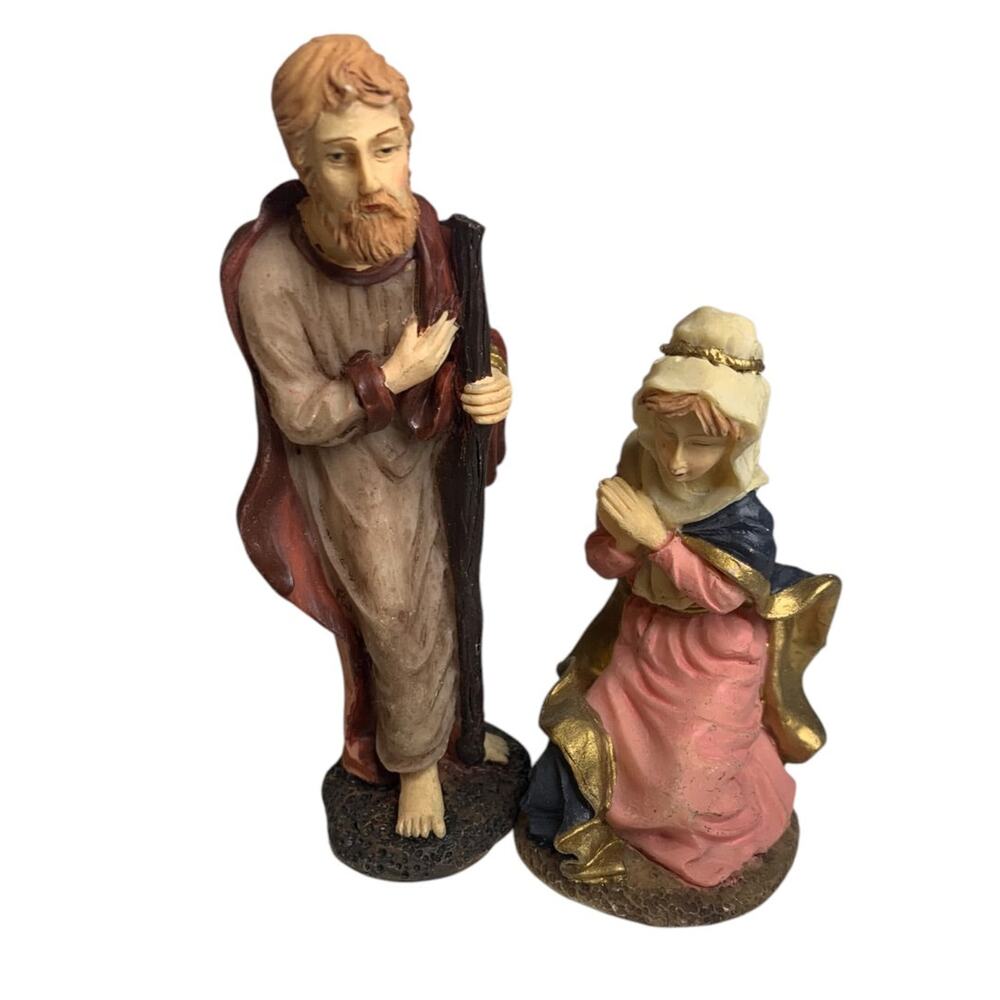 Nativity Resin Figurine Christmas Mary Kneeling Joseph 4 Inch